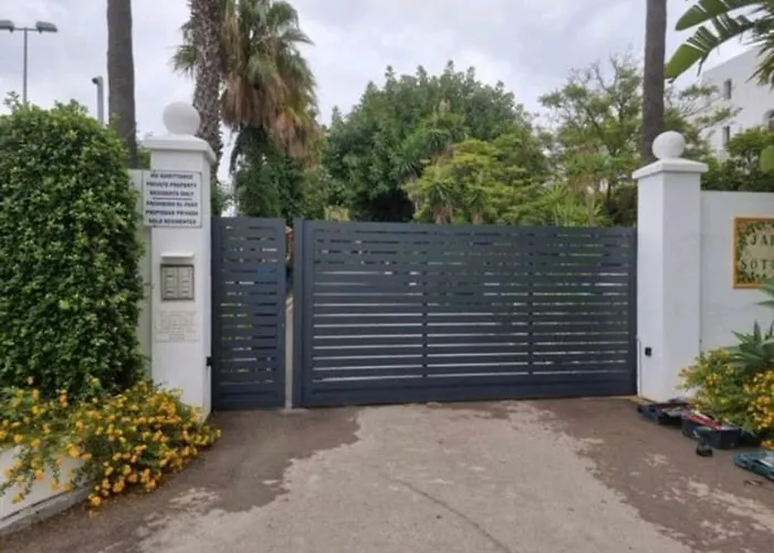 Urb Jardines De Sotogrande Duplex, 120 M2